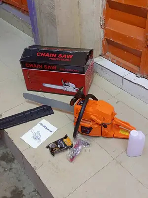 Photo - Professional Petrol Chainsaw Machine