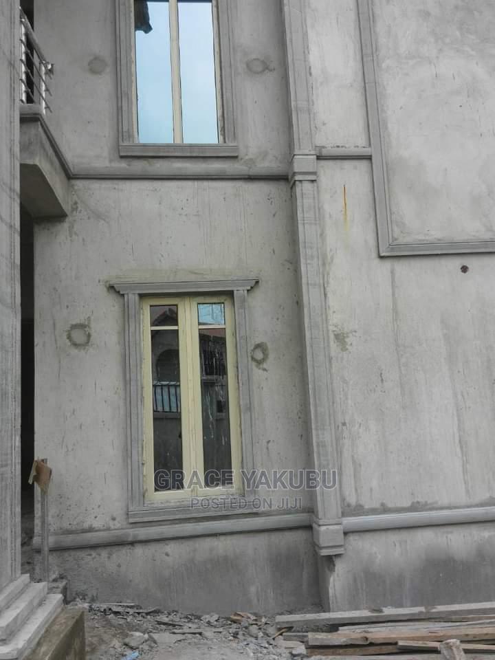 Window Hood Design and Precast Parapet in Ikorodu Building & Trade