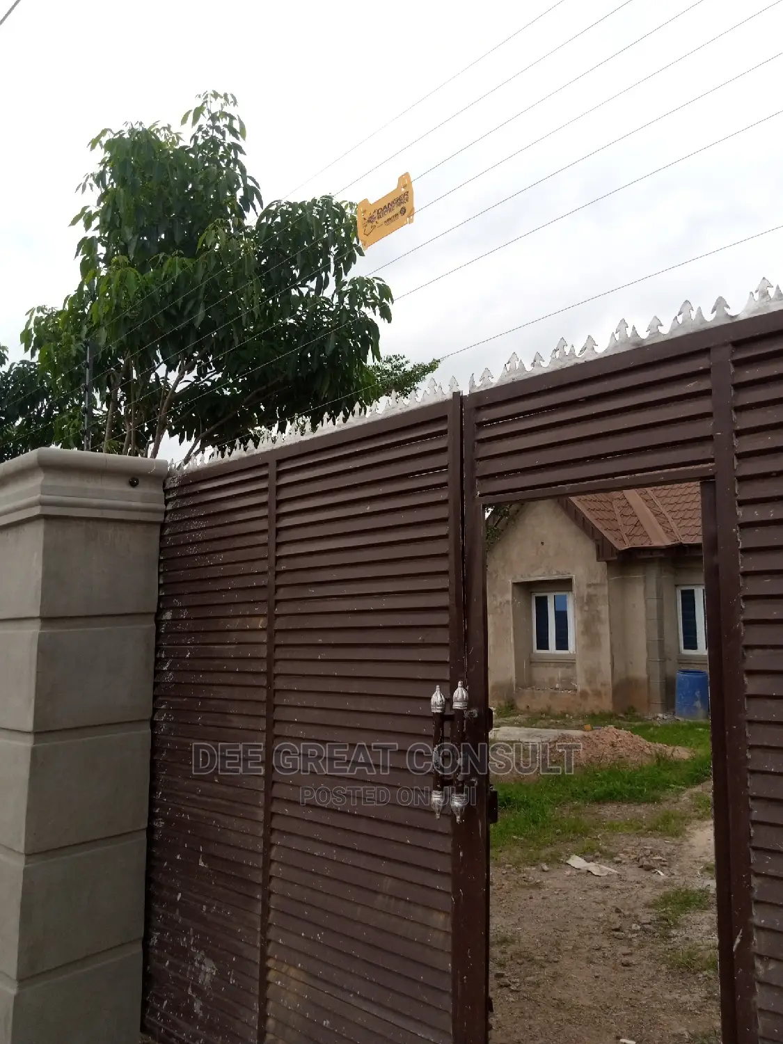 Electric Fence Wire System in Ojota Building & Trade Services