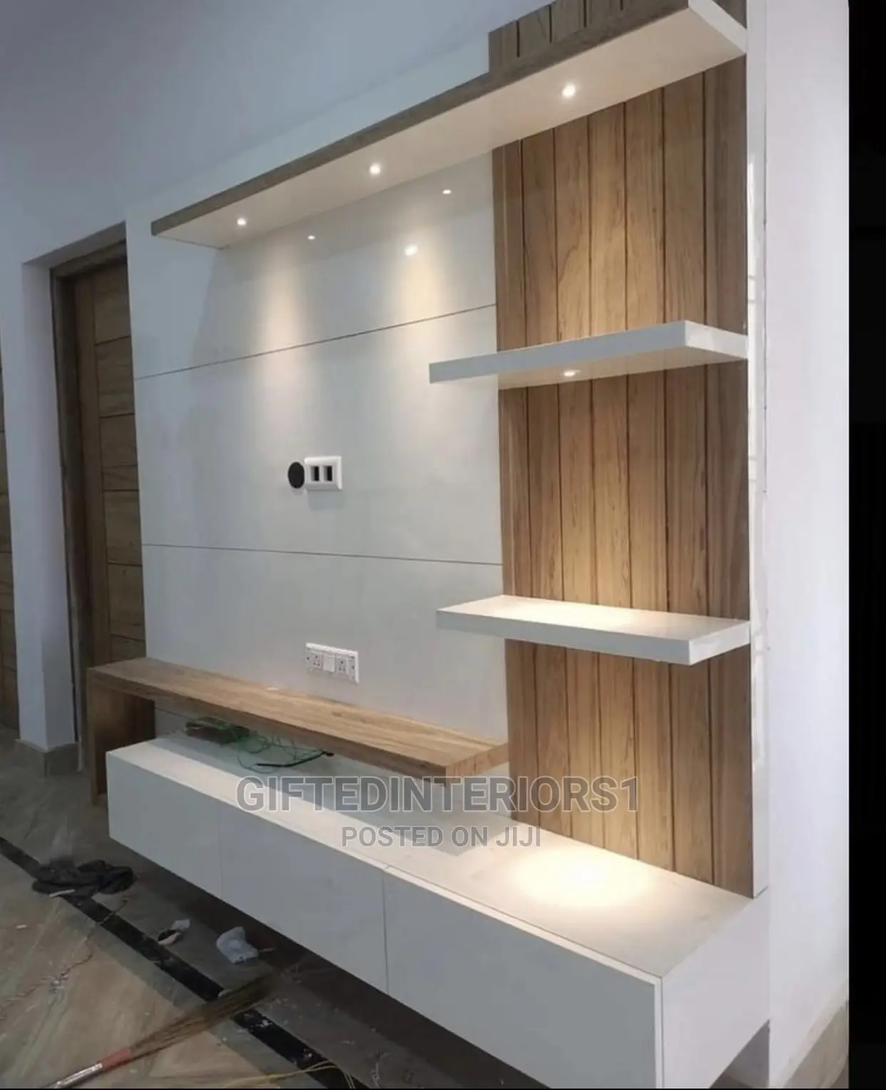 Tv Unit With Wall Cladding, Panel and LED Light(High Gloss) in Enugu