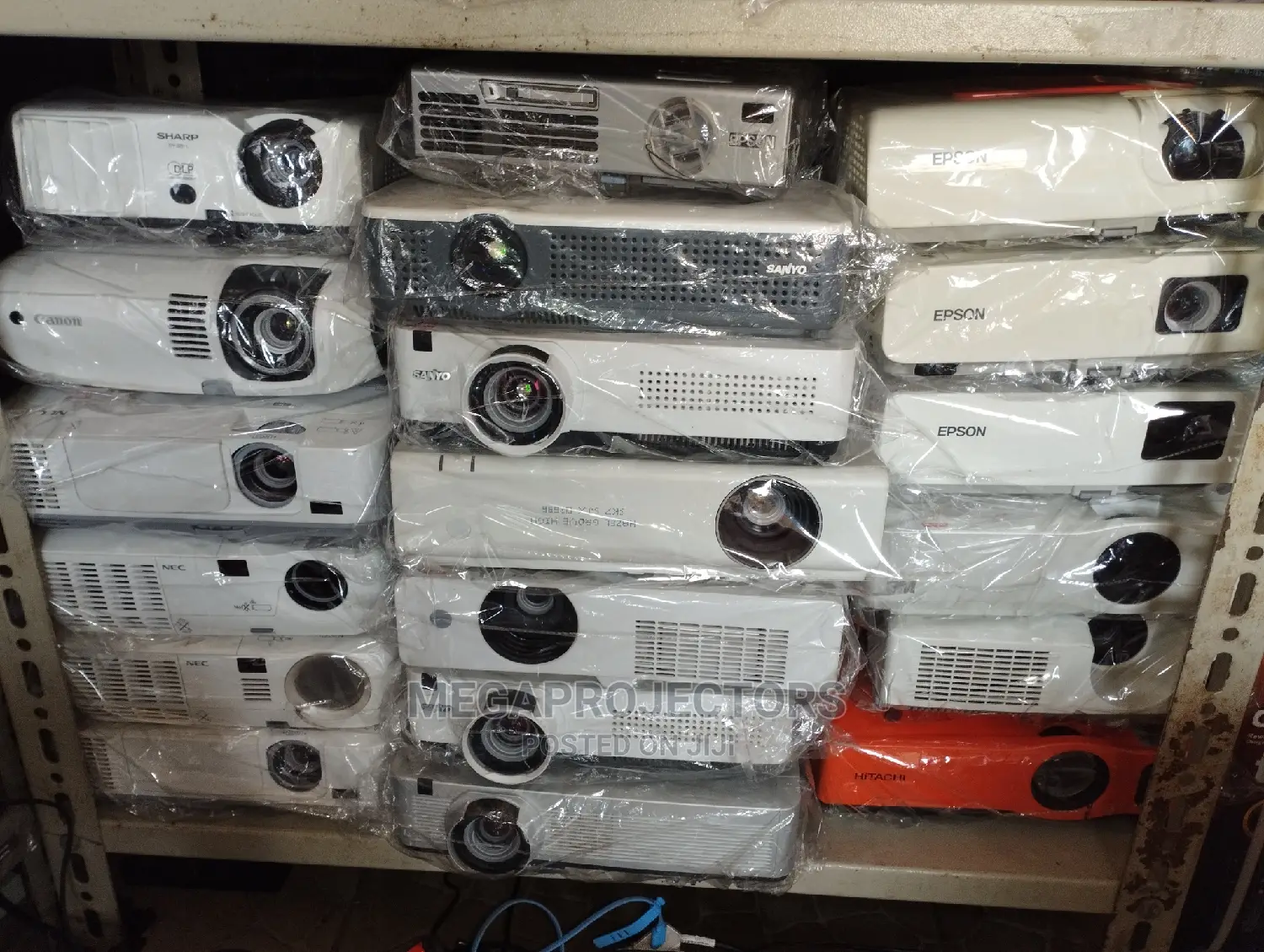 London Used Projector for School in Victoria Island TV & DVD