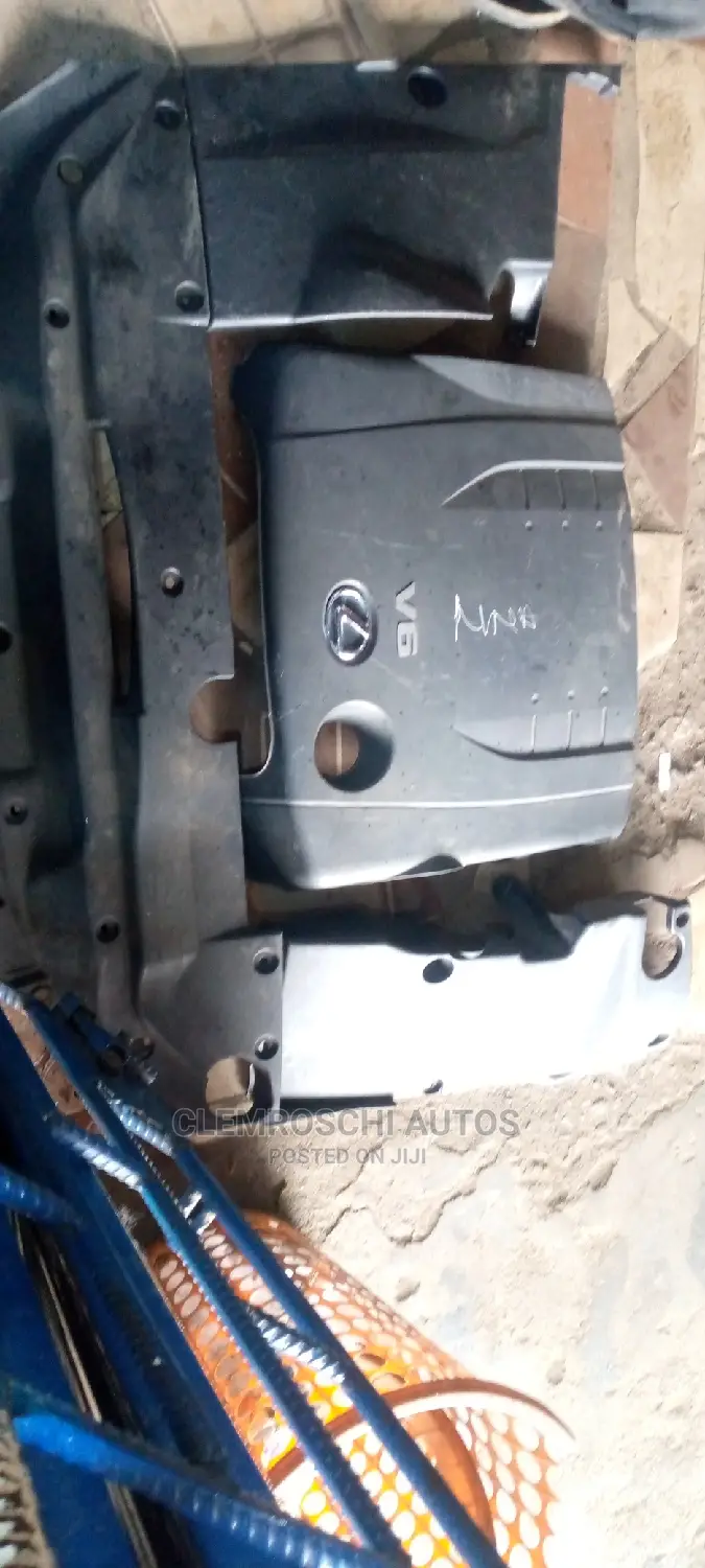 High Quality Certified Complete Engine Cover for Lexus IS250 in Mushin