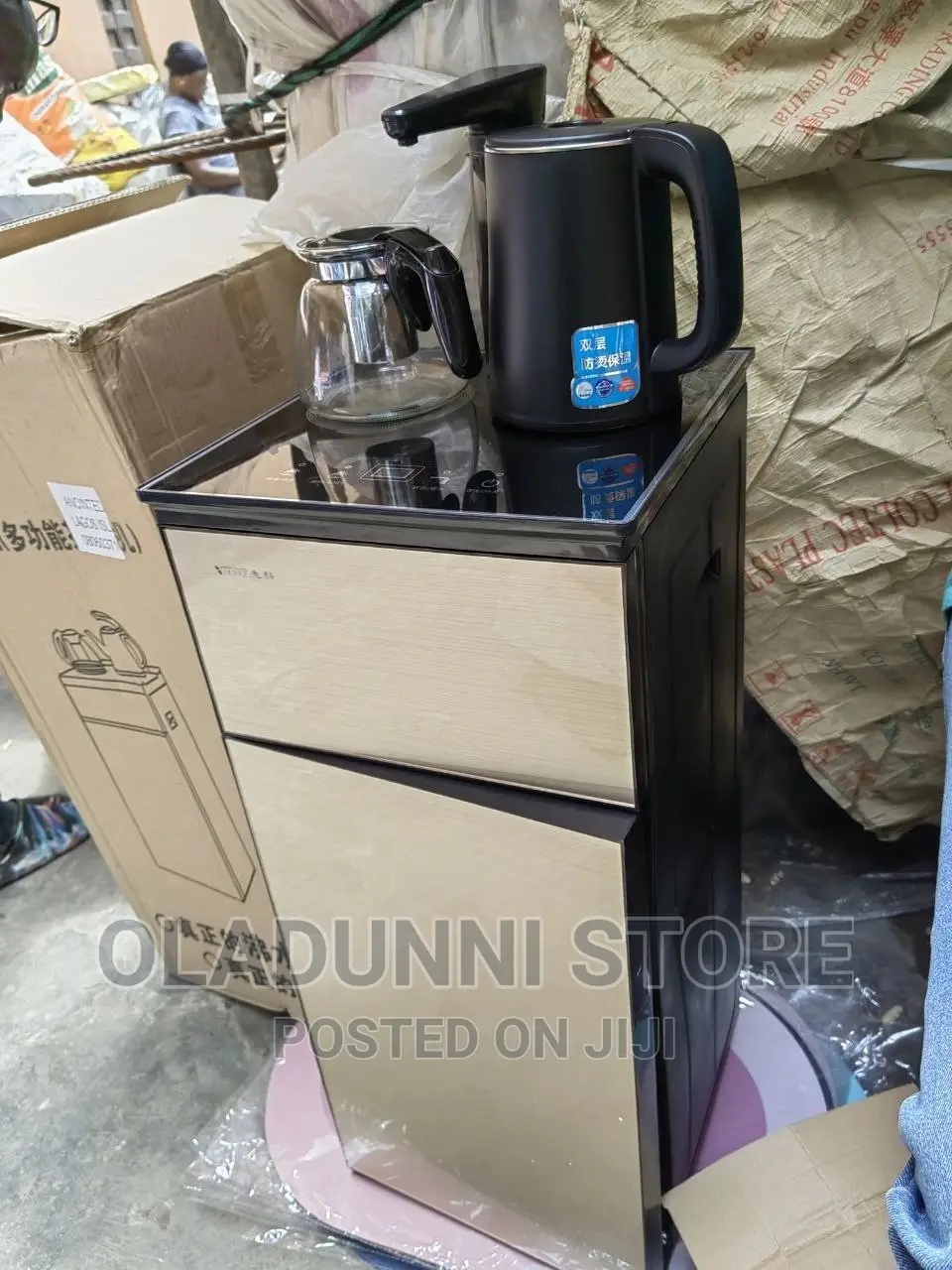 Water Dispenser With Heater in Lagos Island (Eko) Kitchenware