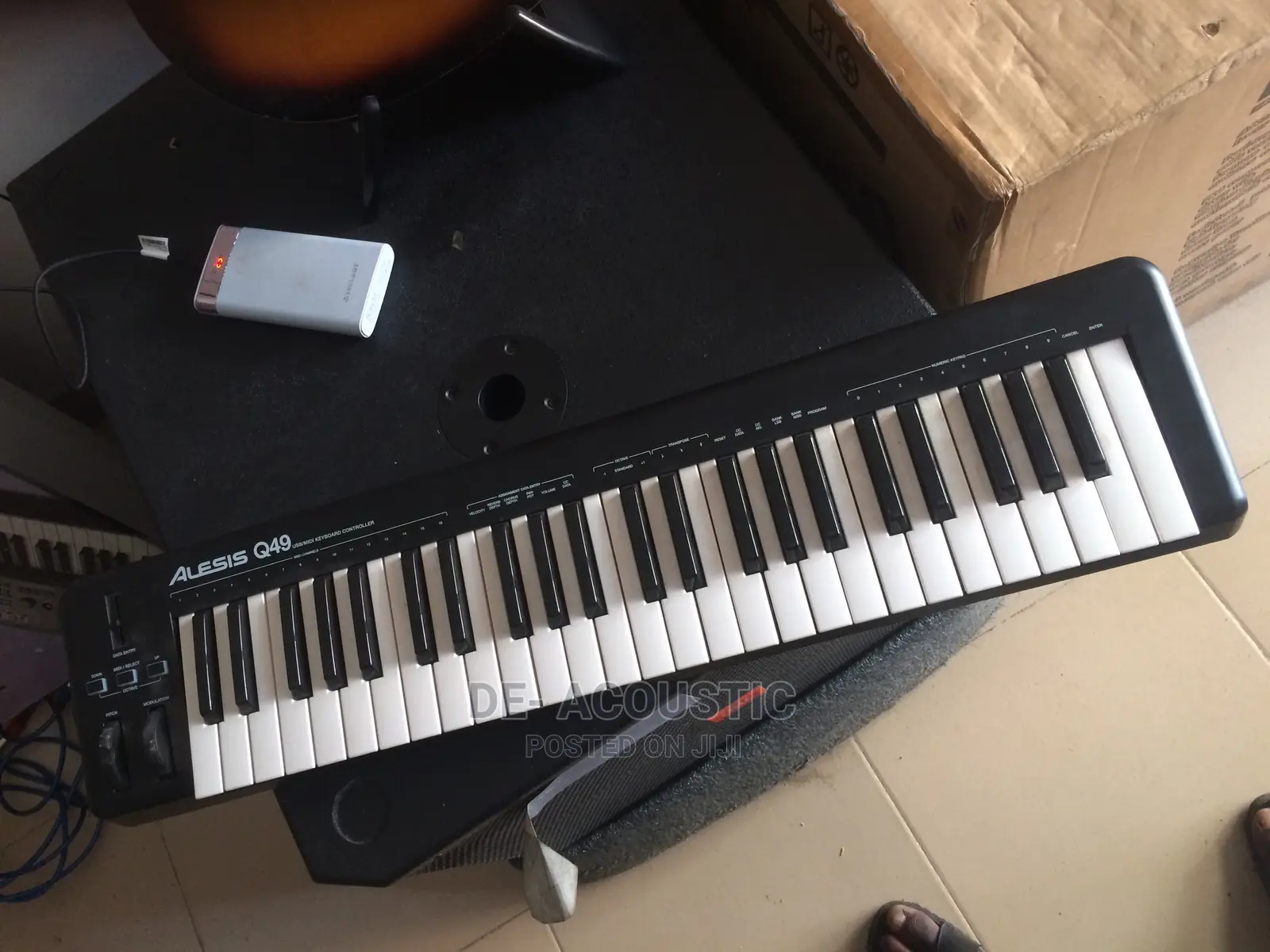 Alesis Q49 MKII 49 Key USB MIDI Keyboard Controller in Ojo Musical