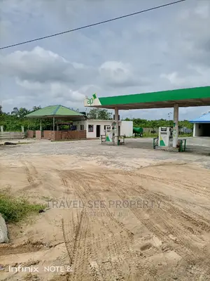 Photo - Filing Stations for Renting