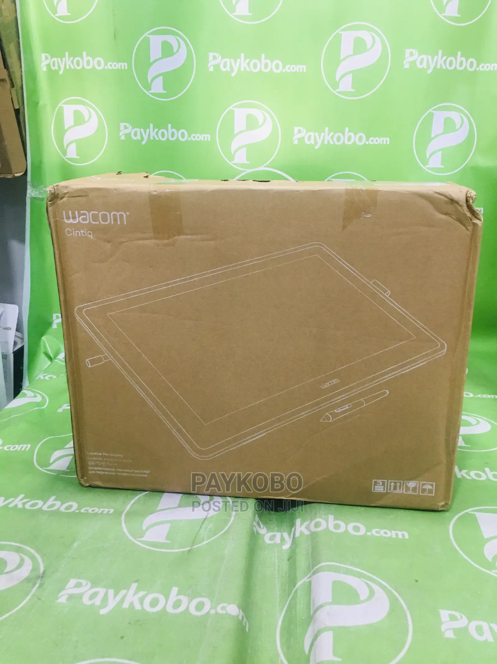 Dtk Cintiq Pro 22 Creative Pen Graphics Tablet in Ikeja Computer Accessories , Pay Kobo