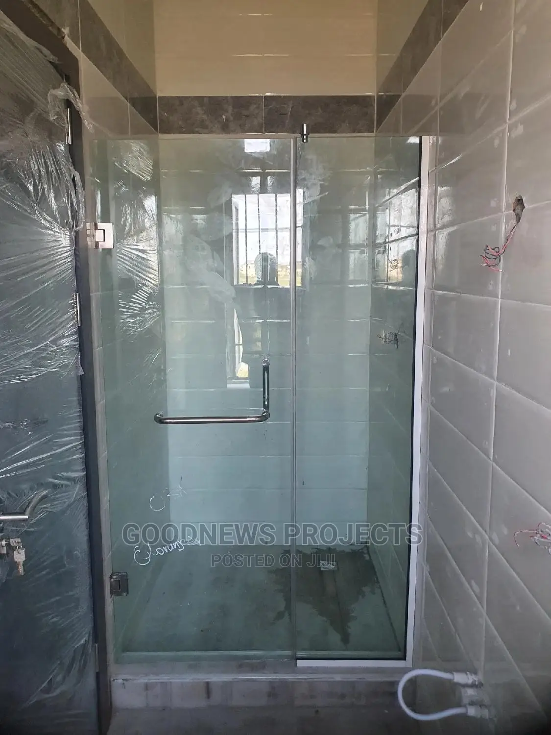 Frameless Shower Glass Partition in Agege Plumbing & Water Supply
