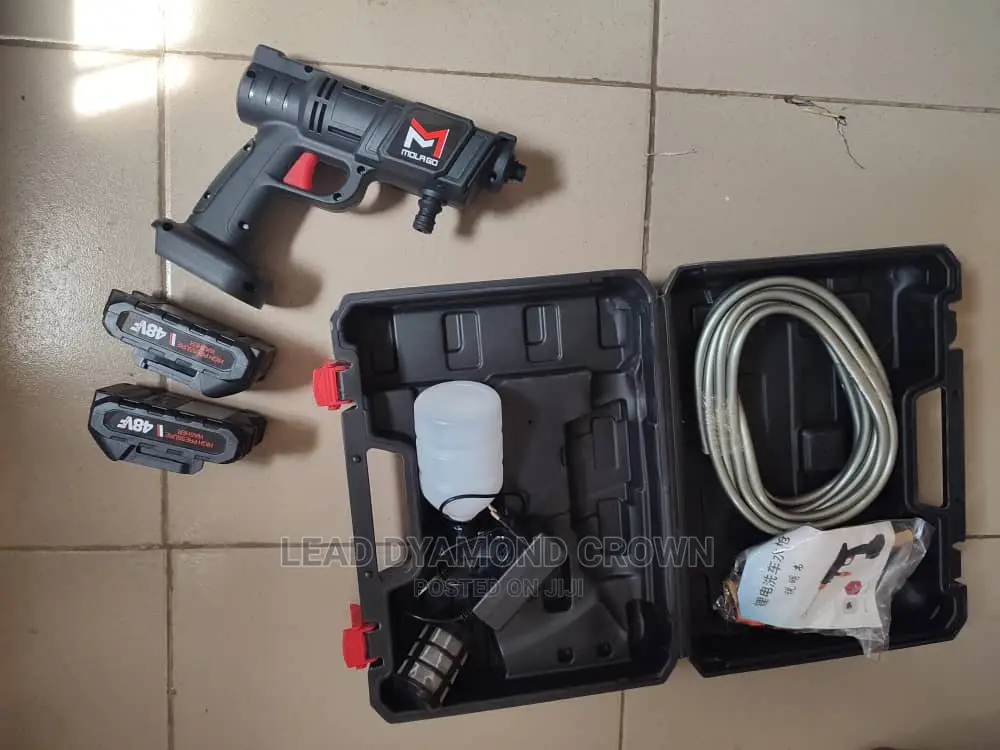 Car Washing Machine /Water Spray Gun (Rechargeable) in Abeokuta South