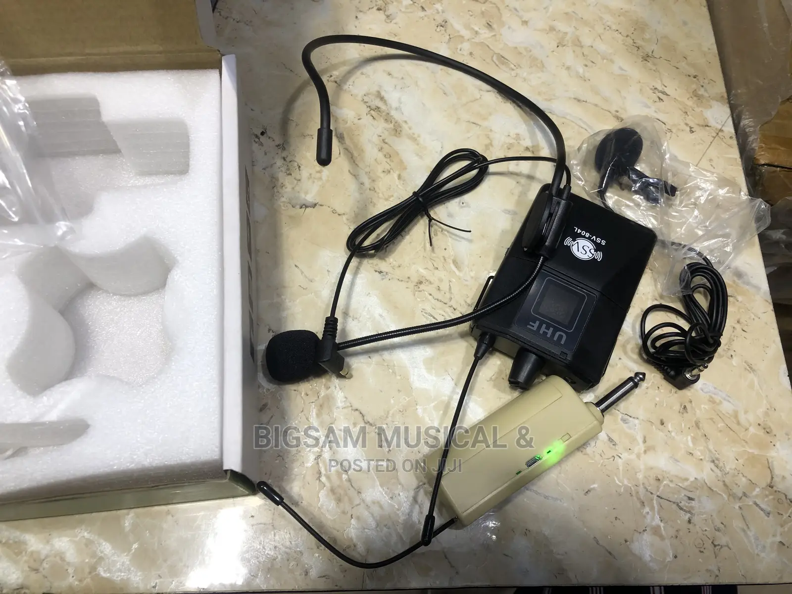 Wireless Rechargeable Lapel and Tie Microphone in Mushin Audio