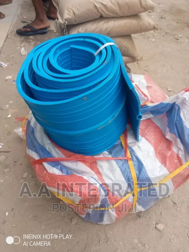 Water Bar Swimming Pool in Lagos Island (Eko) Plumbing & Water Supply