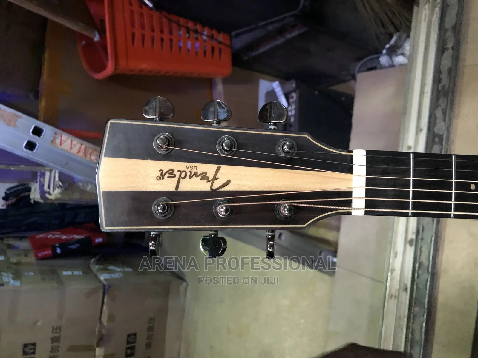 Fender Semi Acoustic Guitar in Ojo Musical Instruments & Gear, Dalu