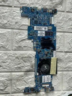 Photo - HP Elitebook X360 1030 G2 Motherboard