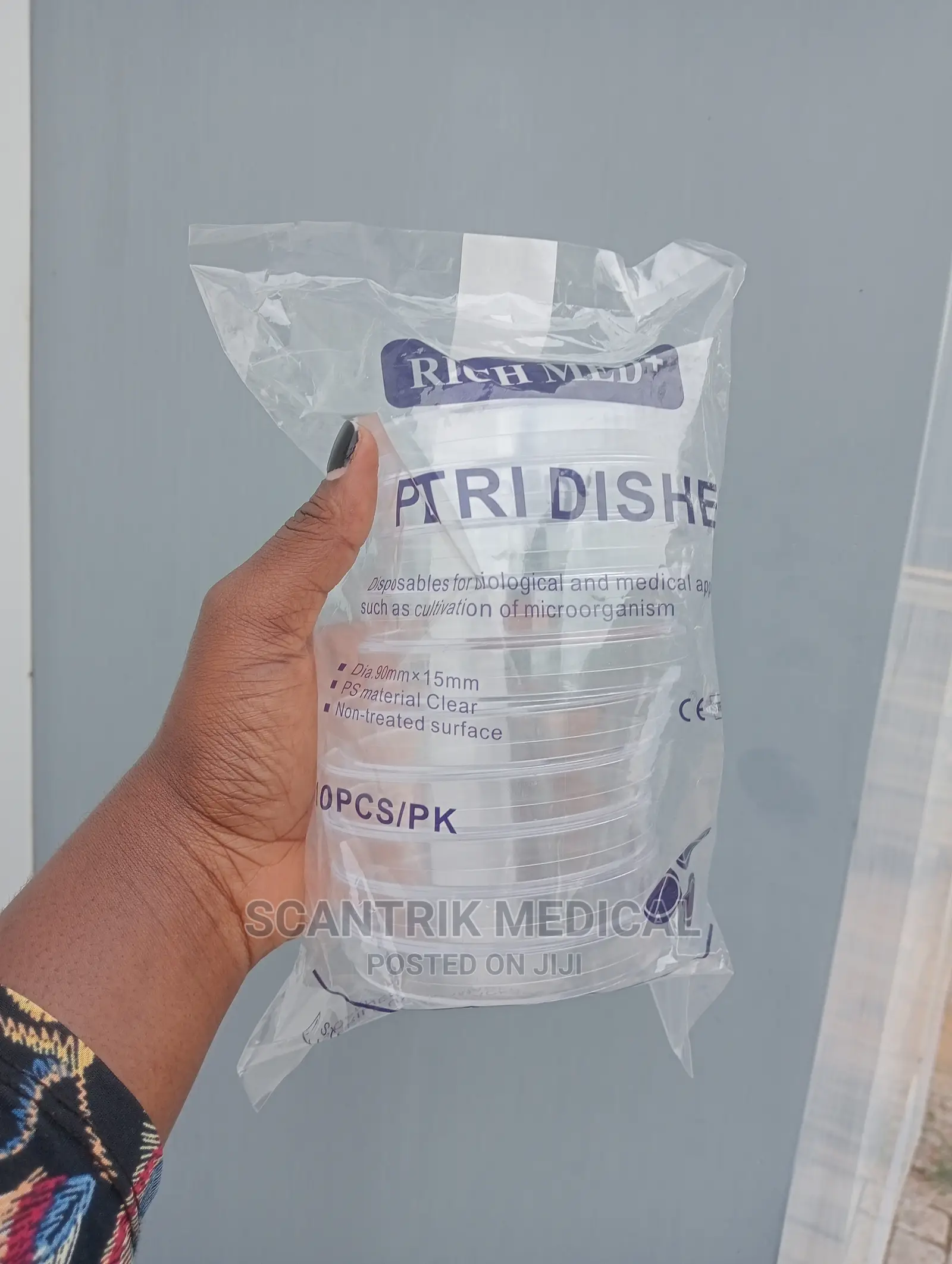 Plastic Petri Dish Petri Plates Tissue Culture Plate in Yaba Medical