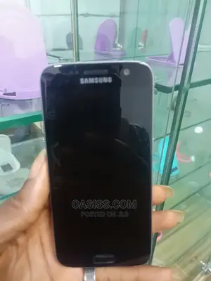 Photo - Samsung Galaxy S7 32 GB Black