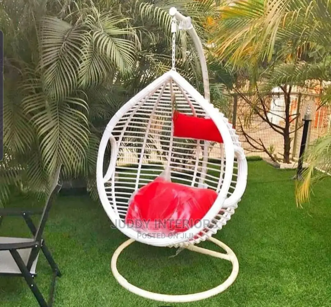 Quality Rattan Made indoor/Outdoor Hanging Swing Chair. in Lekki