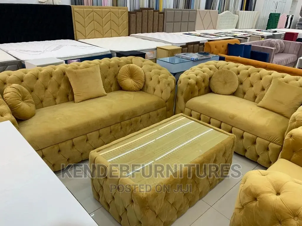 Luxury 7 Seater Living Room Fabric Made Sofa Chair. in Enugu