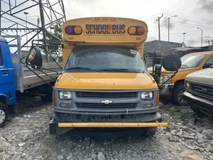 Photo - Chevrolet Shcool Bus 2015 Yellow