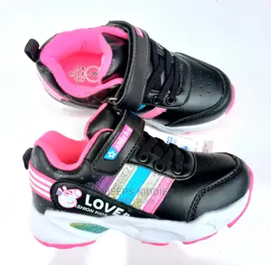 Photo - Girlie Sneakers