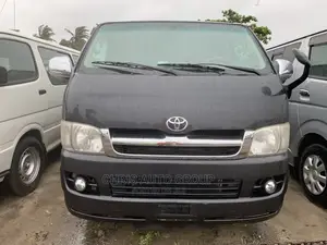 Toyota HiAce 2012 Black