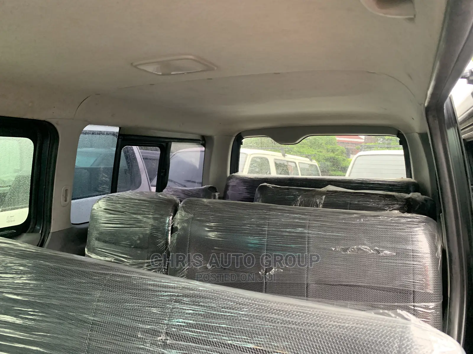 Toyota HiAce 2012 Black