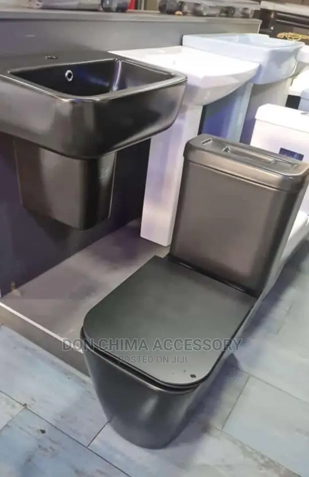 Black Luxury Toilet in Lagos Island (Eko) Plumbing & Water Supply