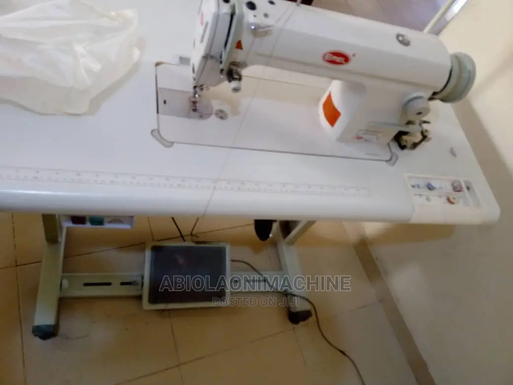 Emel Industrial Straight Sewing Machine in Lagos Island (Eko) Home