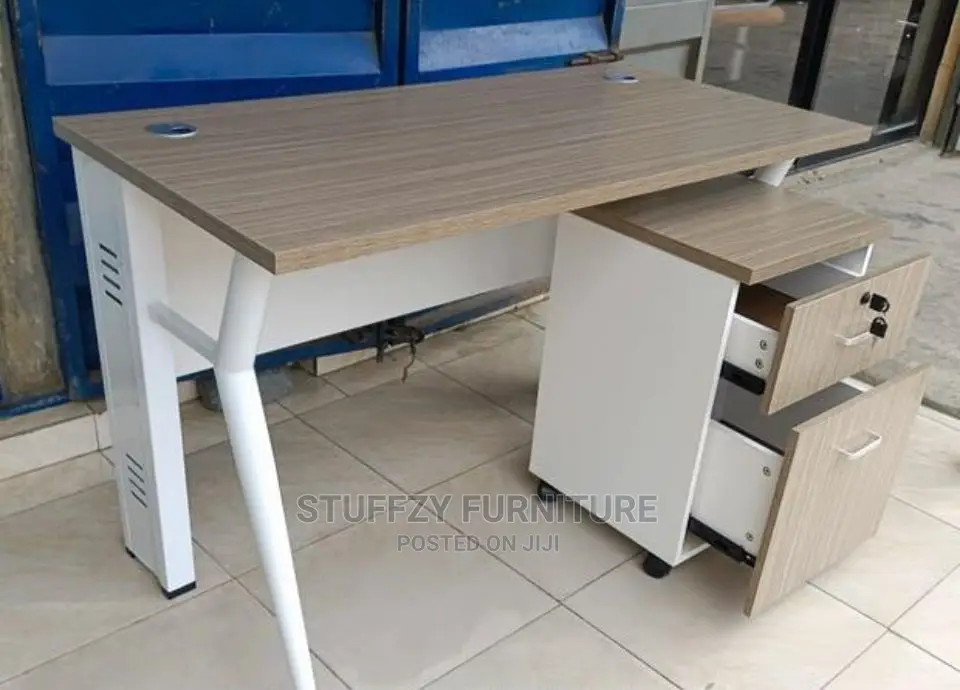 Metal Legs Executive Office Tables in Lagos Island (Eko) Furniture