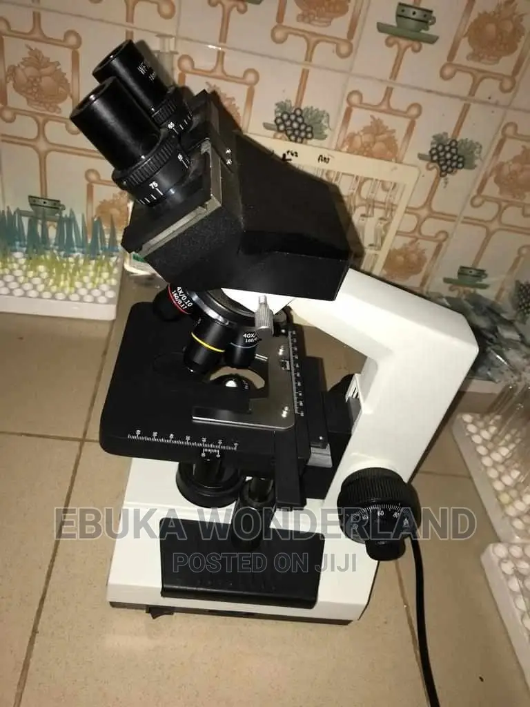 Microscope Olympus in Lagos Island (Eko) Medical Supplies & Equipment