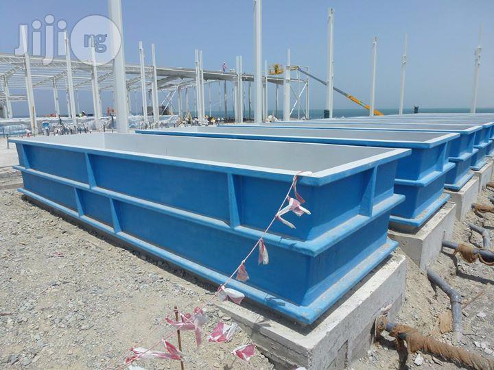 plastic tanks for fish