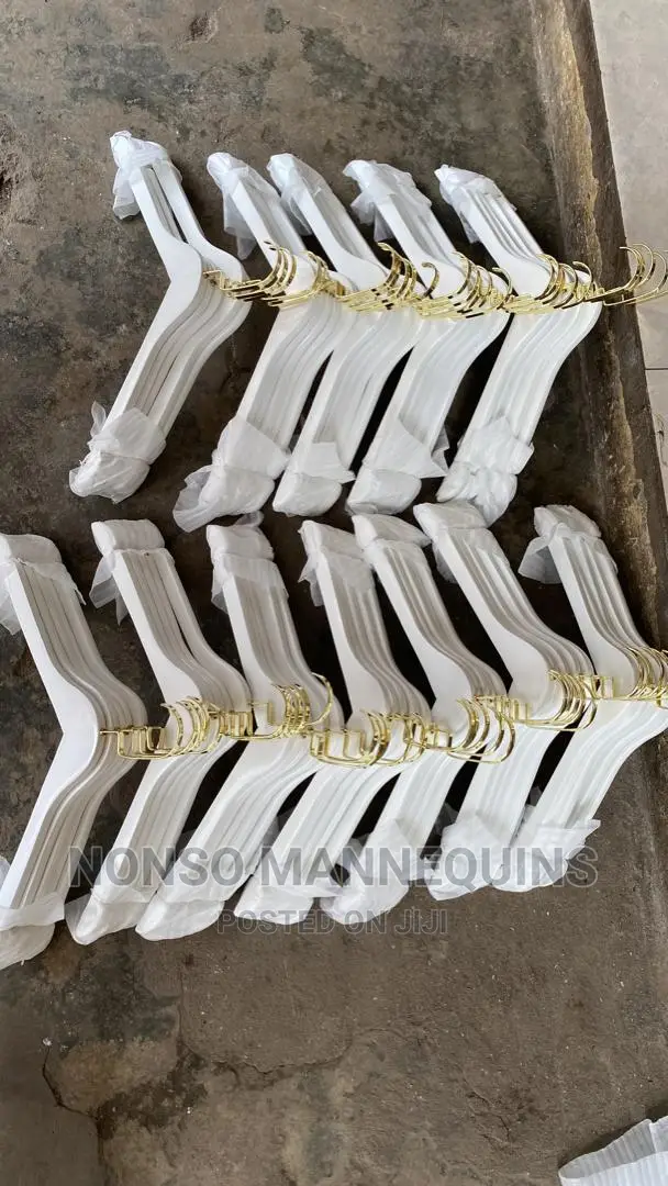 Sets of White Gold Luxury Clothes Hangers. in Lagos Island (Eko