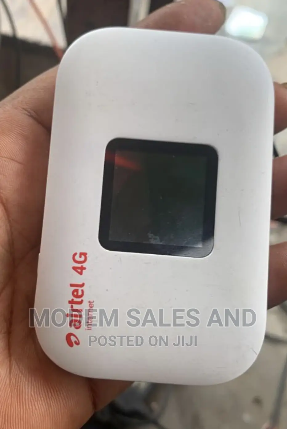 Airtel 4G LTE Pocket Mobile Wifi Router With Screen Display in Ikeja