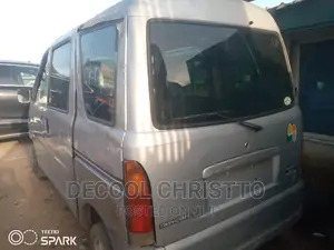 Photo - Suzuki APV Minibus 2003 Silver