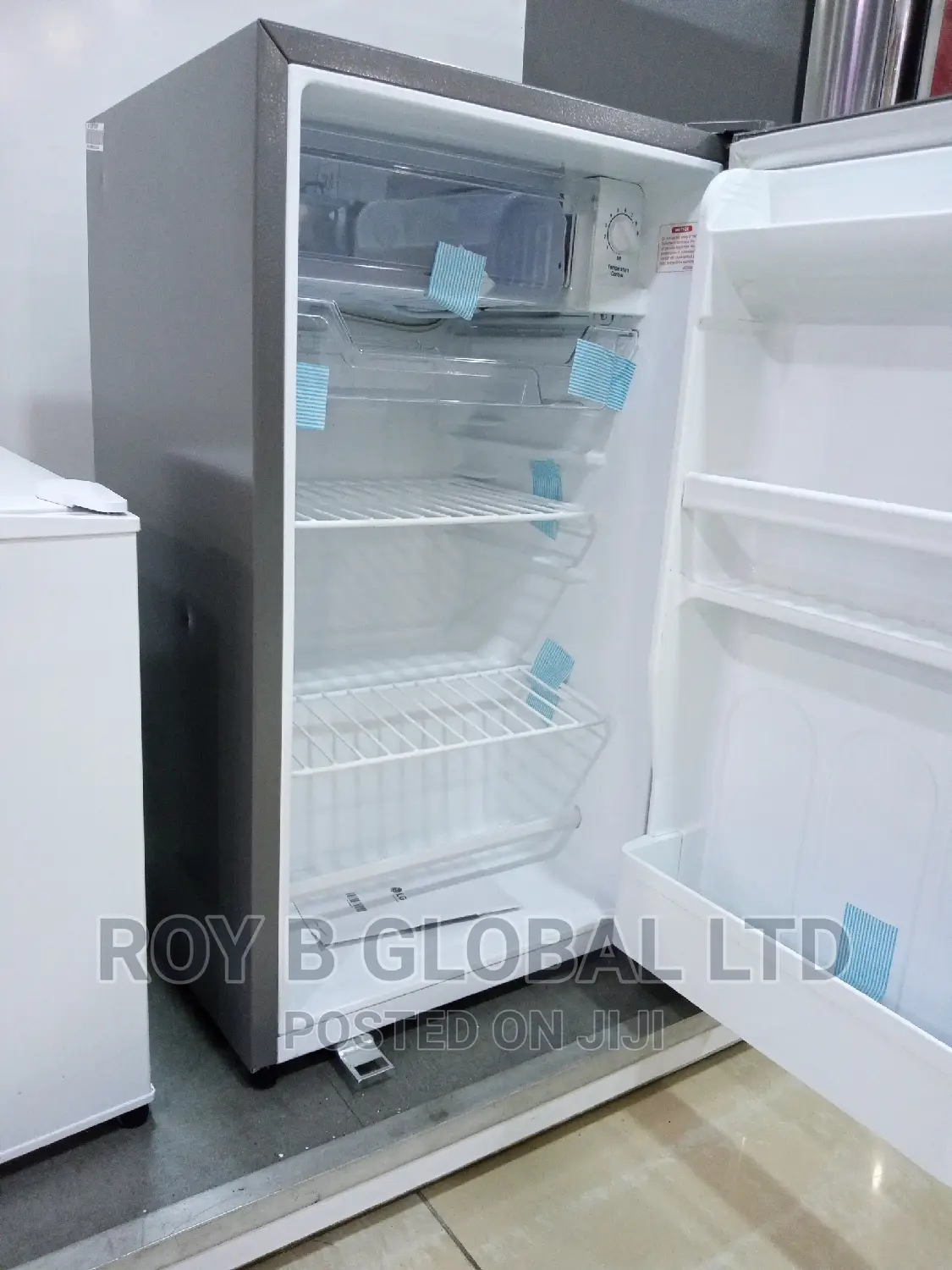 LG Standing Fridge in Lagos Island (Eko) Kitchen Appliances, Onuoha Precious Jiji.ng