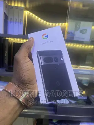 Photo - New Google Pixel 7 Pro 128 GB Black