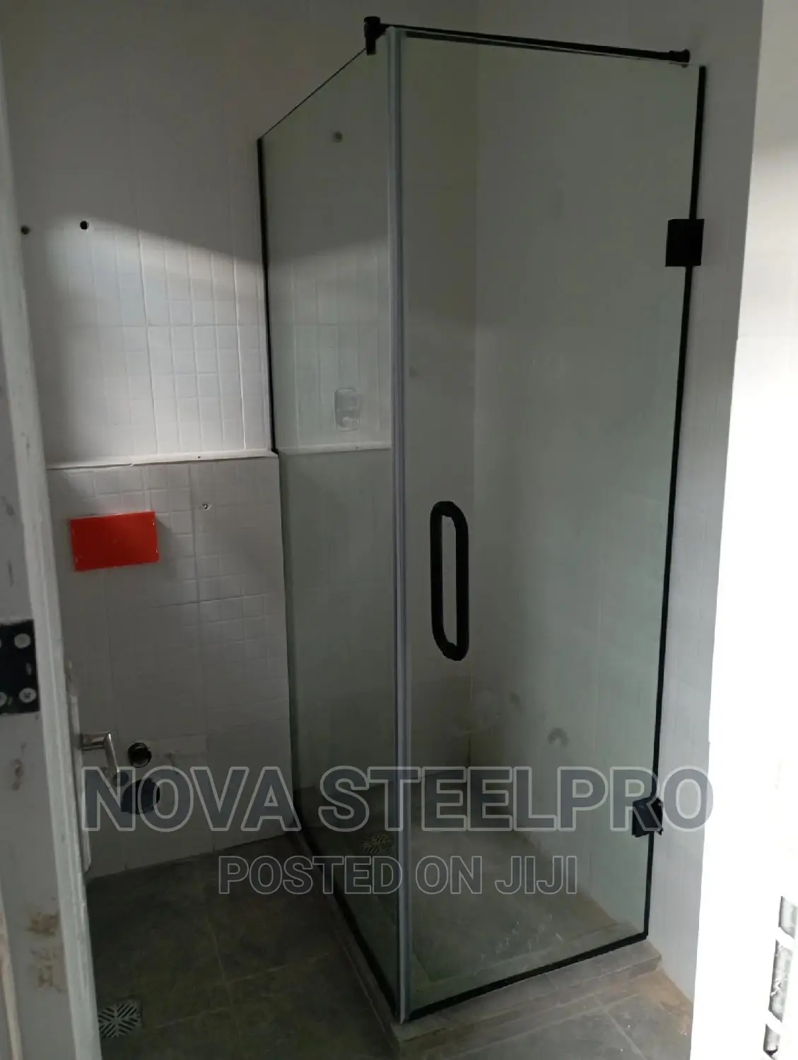 Gold Shower Shower Cubicle in Surulere Other Repair & Construction Items, Nova Steelpro Jiji.ng