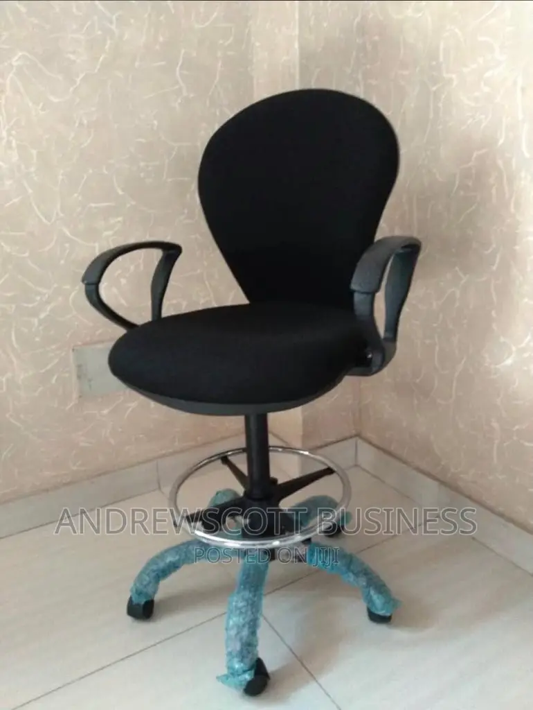 Cashier Chair in Lekki Furniture, Matthew Obinna Jiji.ng
