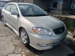 Photo - Toyota Corolla S 2004 Silver