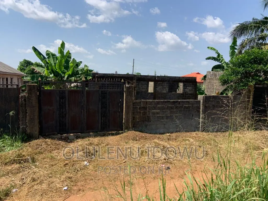 2bdrm Bungalow in Abeokuta South for sale in Abeokuta South Houses