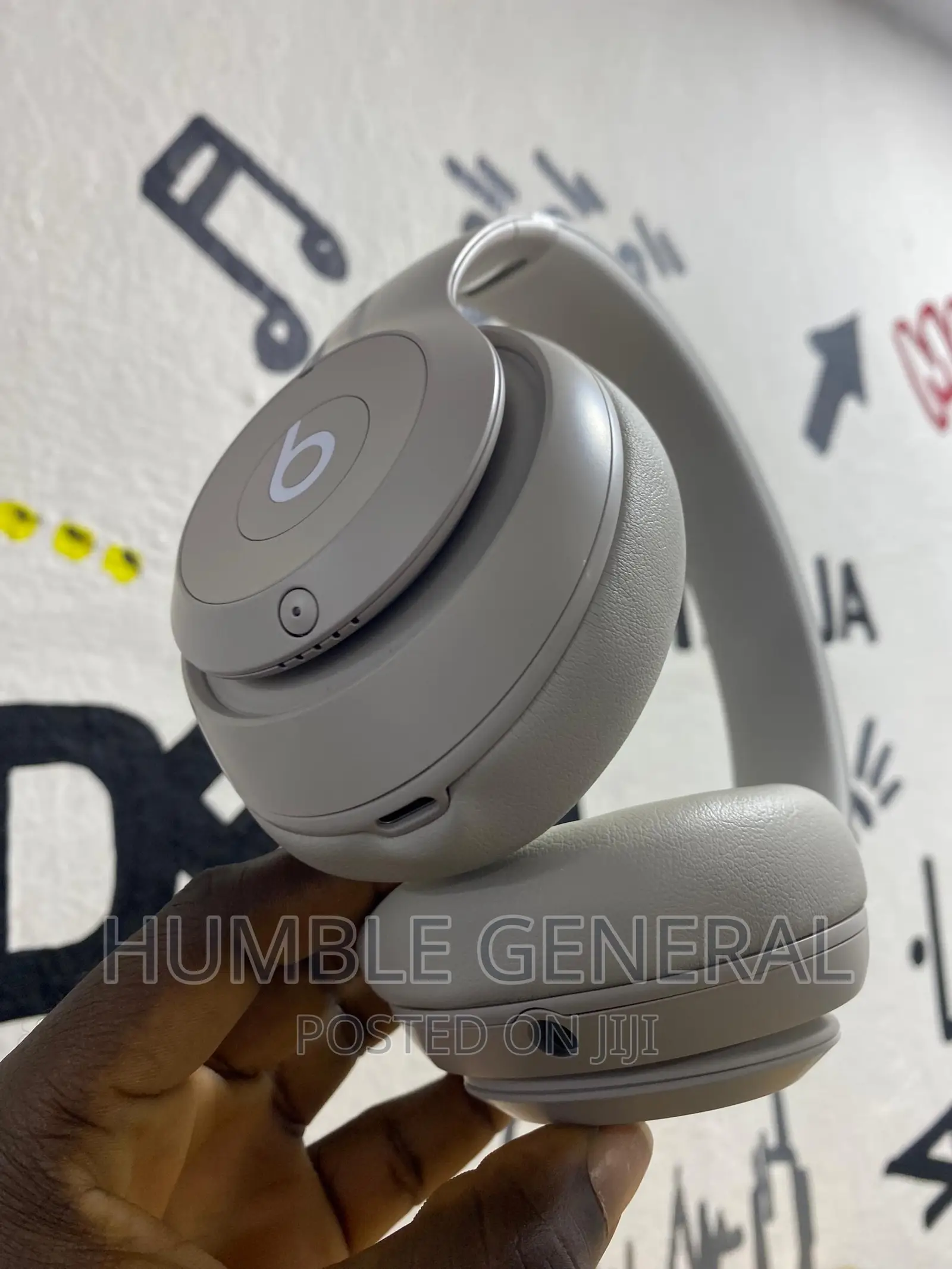Apple Beats Studio Pro in Ikeja Headphones, Humble Trizzy Jiji.ng