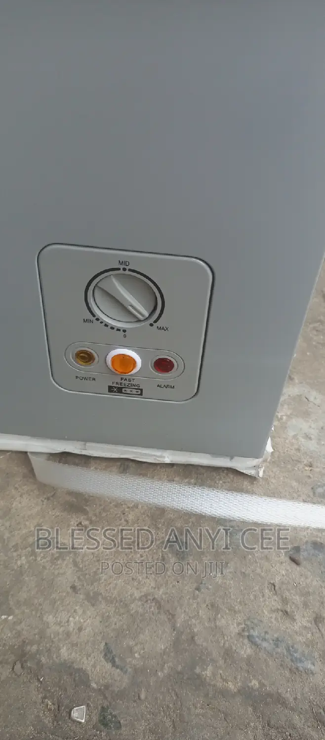 Hisense Chest Freezer (142L) Faster Freezing Key Warranty in Ojo