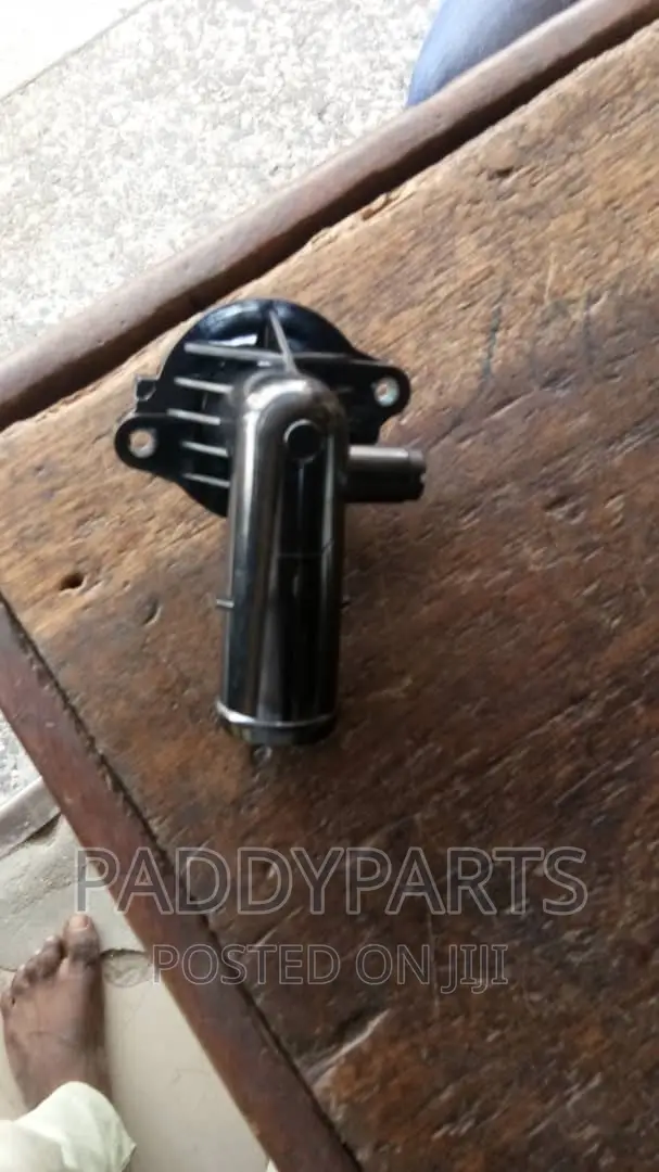 Dodge Charger Engine Thermostat in Lagos Island (Eko) Vehicle Parts