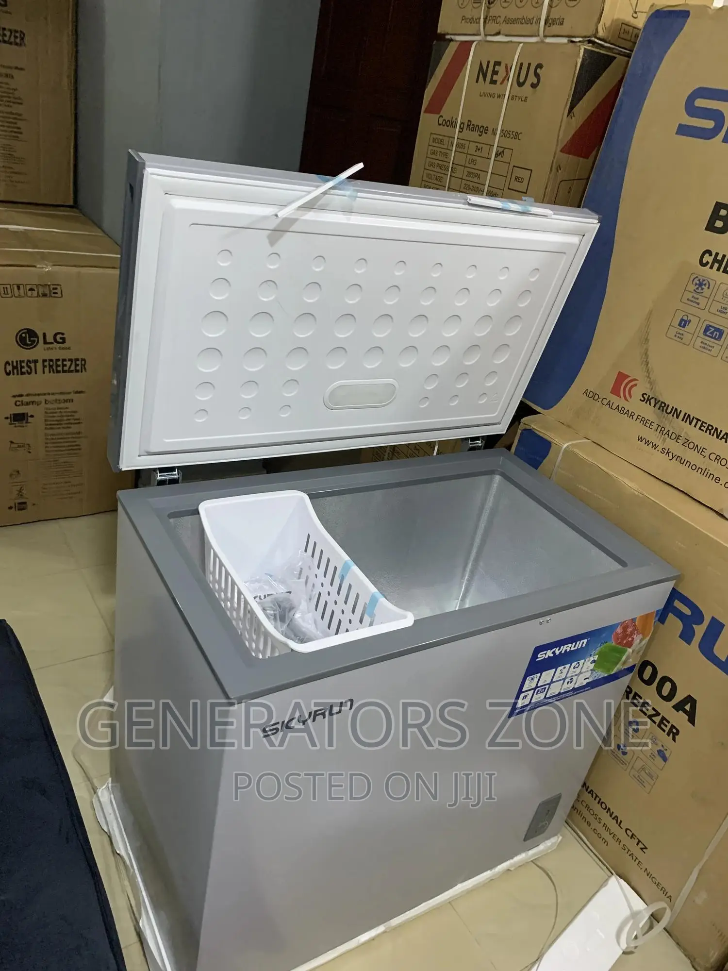 Skyrun Safety Lock 200L Bd200a Skyrun Chest Freezer in Badagry