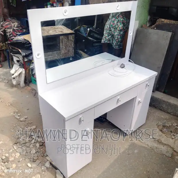 Dressing Mirror Table in Mushin Furniture, Hammed Anifowose Jiji.ng