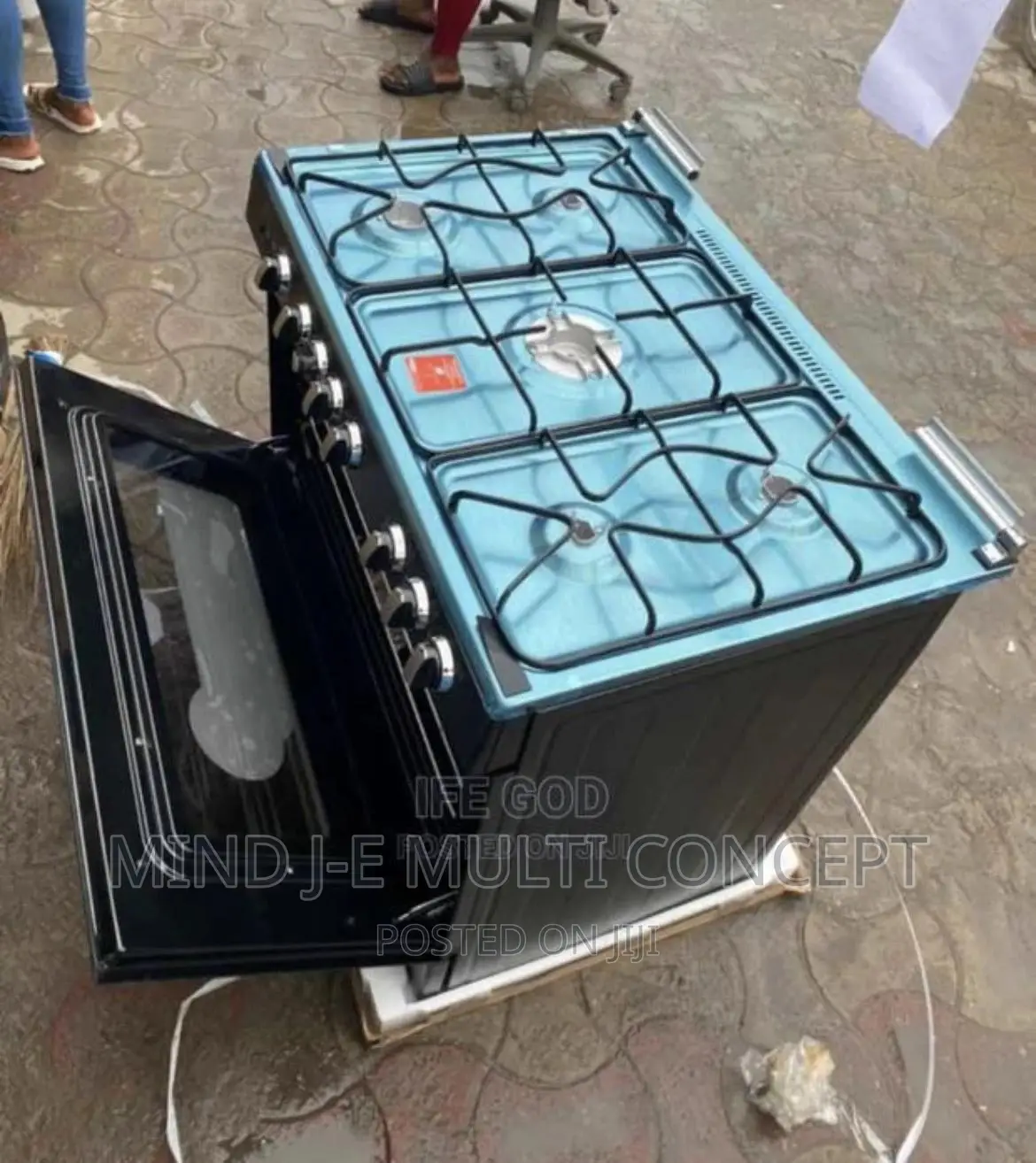 Midea 5 Burner Gas Cooker Auto Ignition in Ibadan Kitchen Appliances