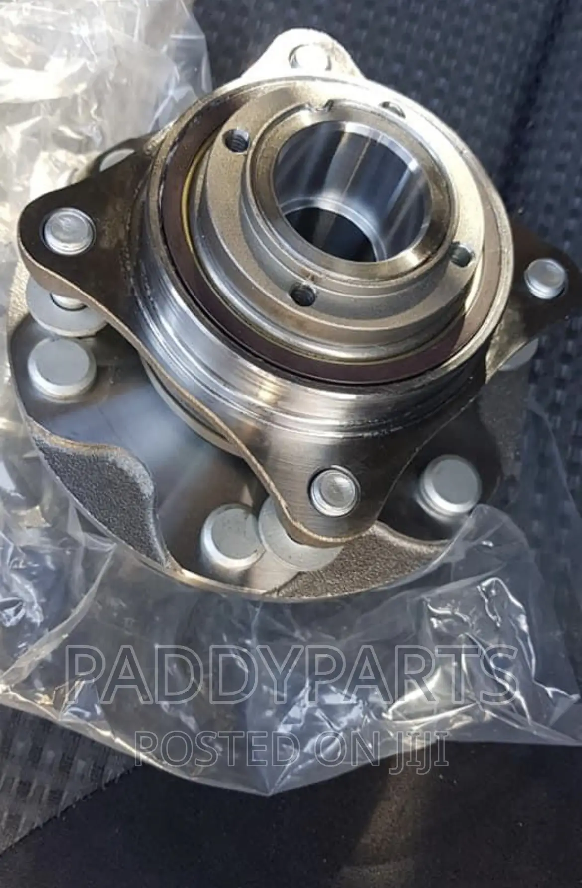 Gx470 Wheel Hub Bearing in Lagos Island (Eko) Vehicle Parts