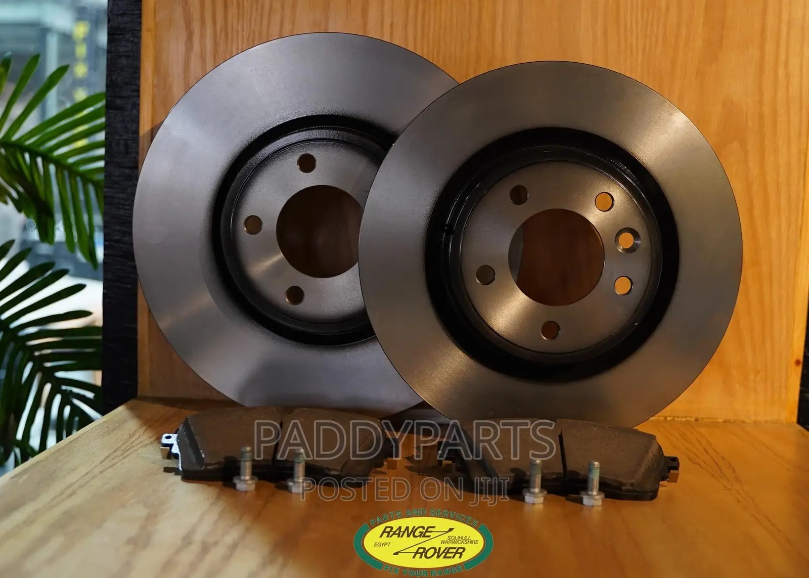 Range Rover Velar Ceramic Brake Disc in Lagos Island (Eko) Vehicle Parts & Accessories