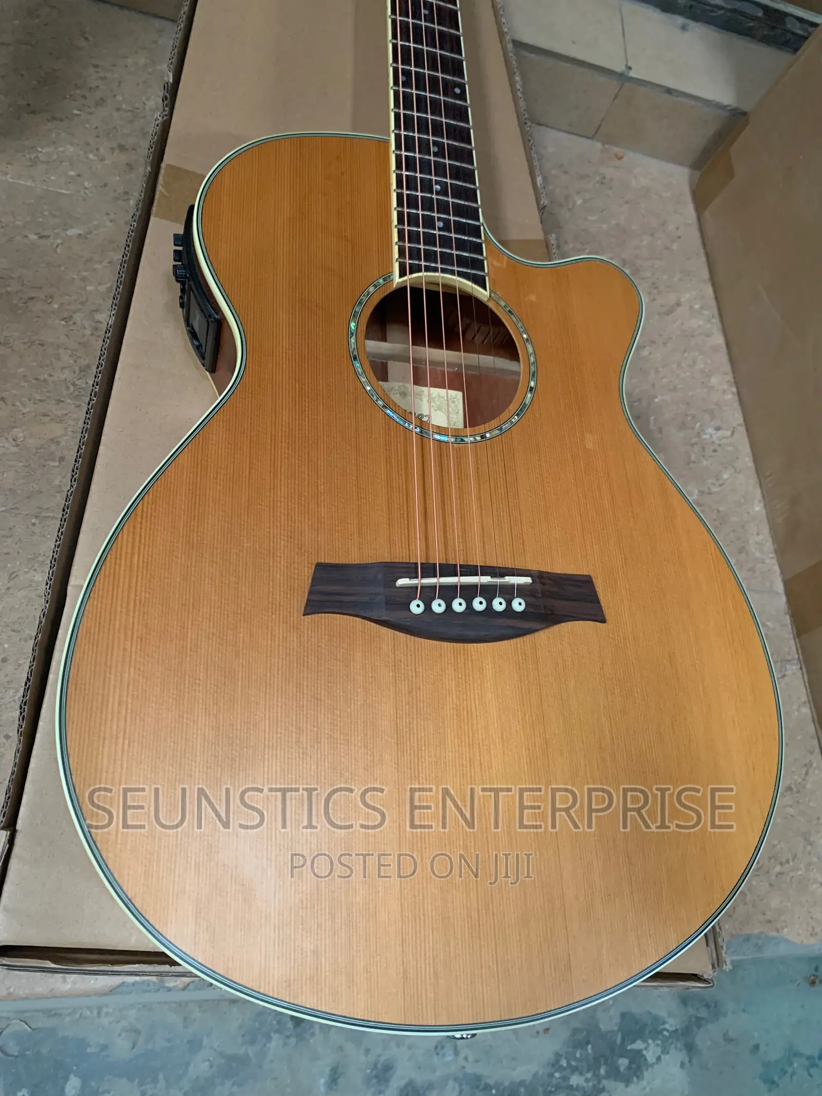 Quality Ibanez Electro Acoustic Guitar With Fishman EQ in Ikeja