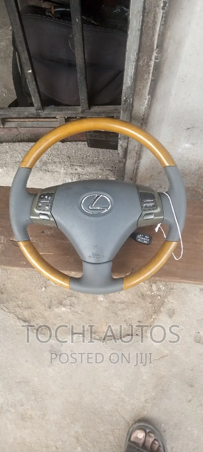 Complete Steering Wheel With Airbag Lexus Es330 in PortHarcourt