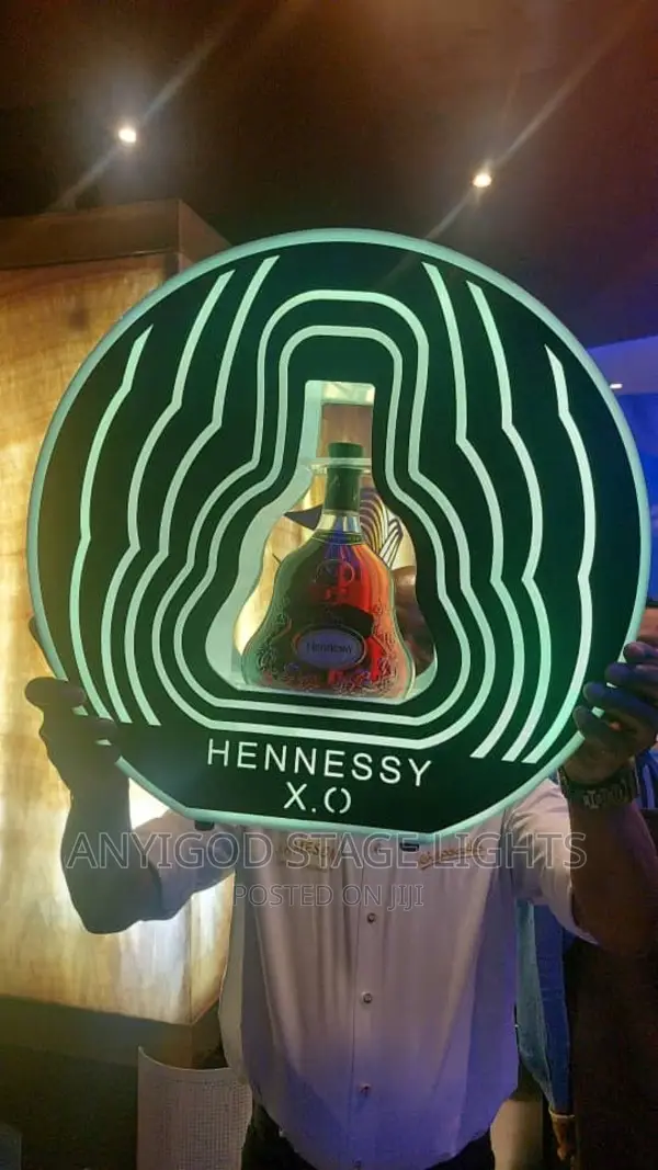 Hennessy XO Carrier, Bottle Presenter in Ojo Stage Lighting & Effects