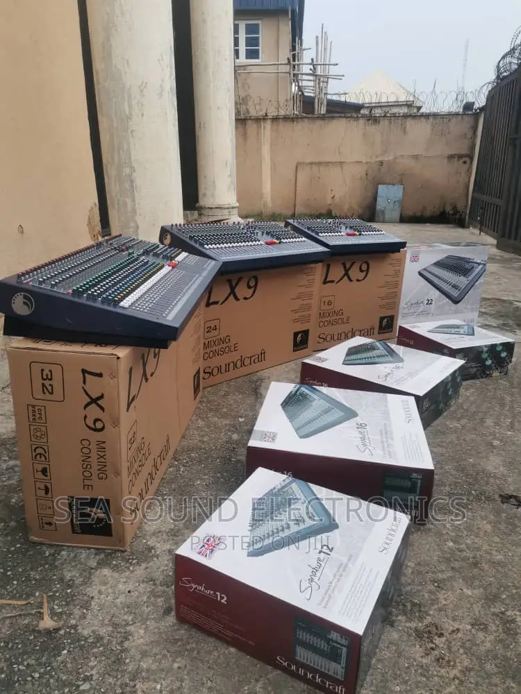 12 Channel Sound Craft Analog Mixer in Ikeja Audio & Music Equipment